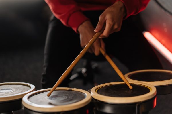 Drum courses. Cajon.